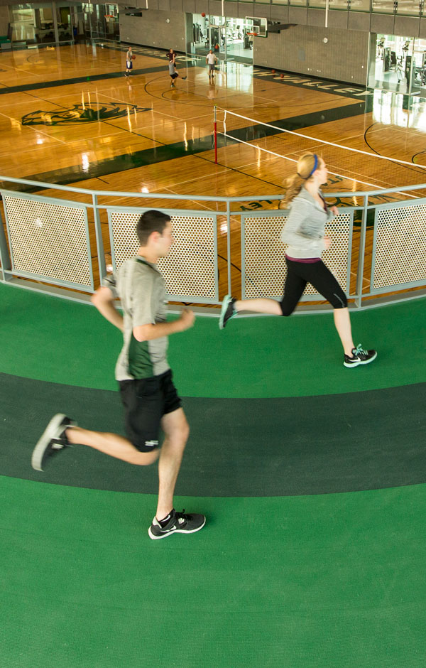 UVU students on indoor track